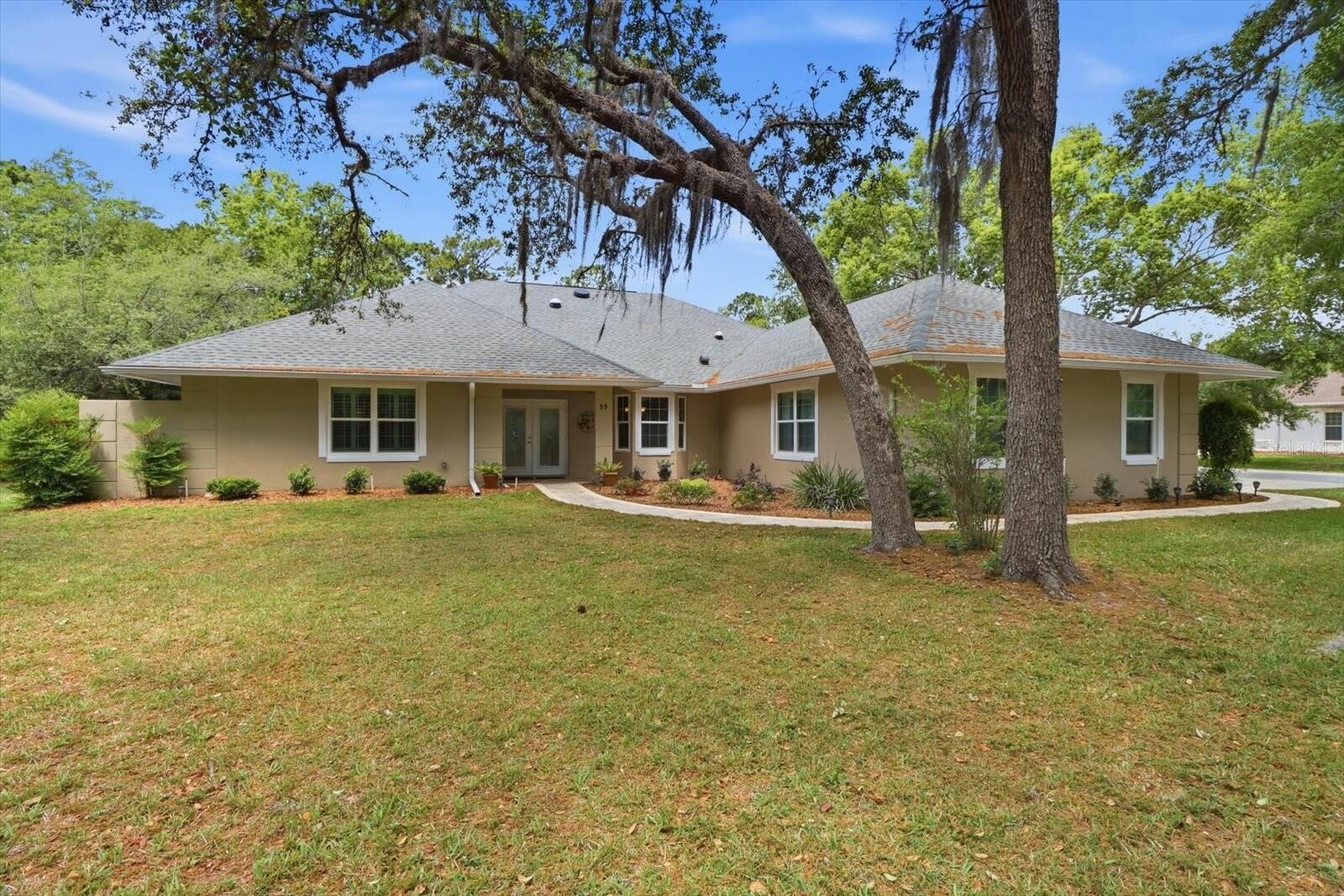 Property Photo:  35 Douglas Street  FL 34446 
