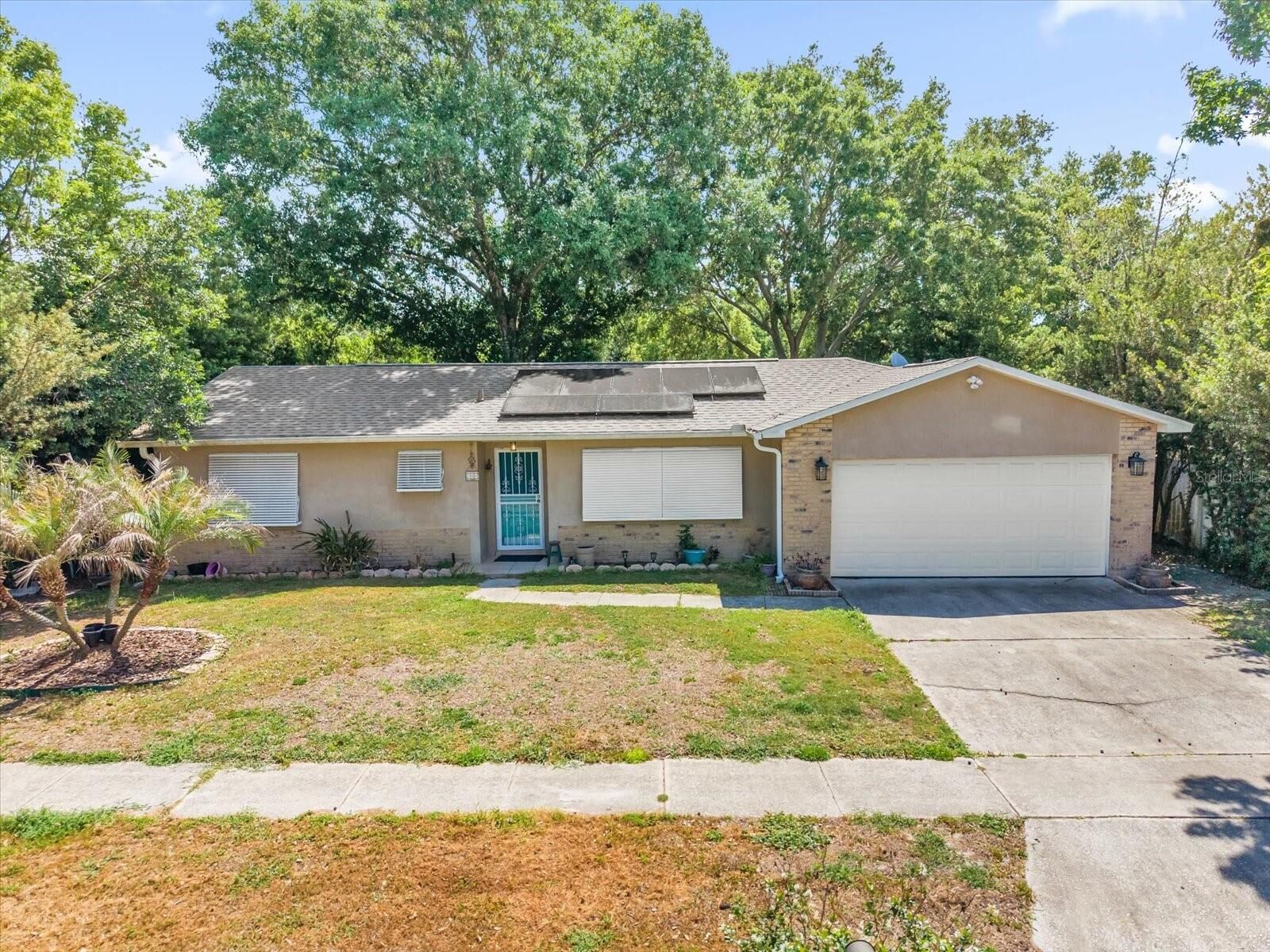 Property Photo:  205 Woodfield Drive  FL 32773 