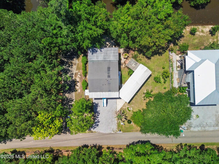 Property Photo:  22 Wolfe Street  MS 39520 