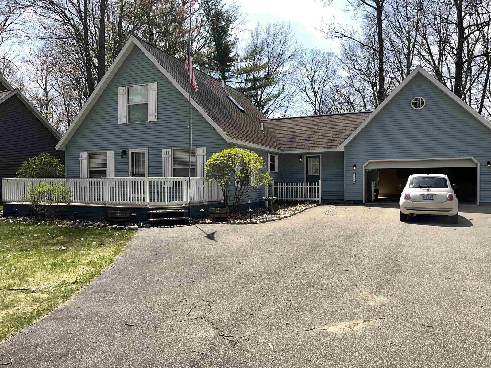 Property Photo:  124 Winding Drive  MI 48629 