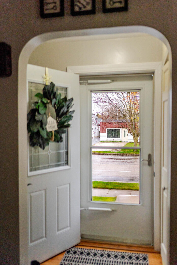 Property Photo: 509 Jackson St WI 54228