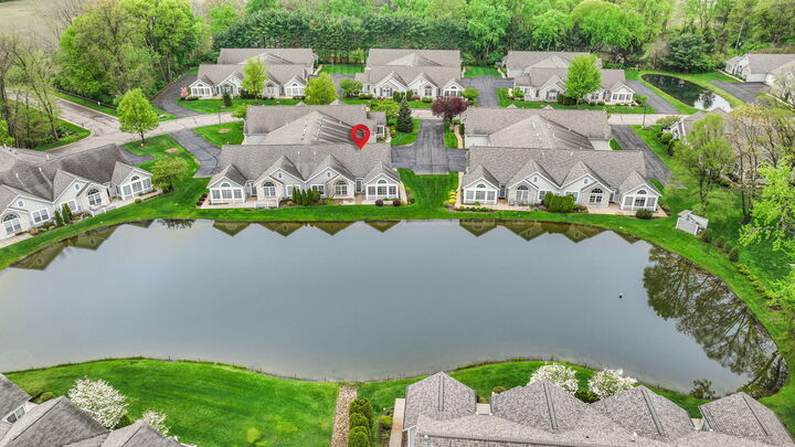 Property Photo:  2853 Villa Lane  MI 49022 