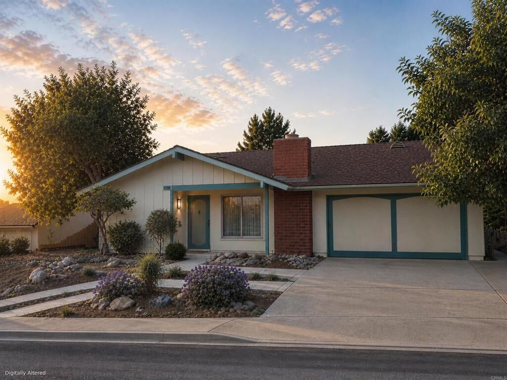 Property Photo: 1418 Kenora CA 92027