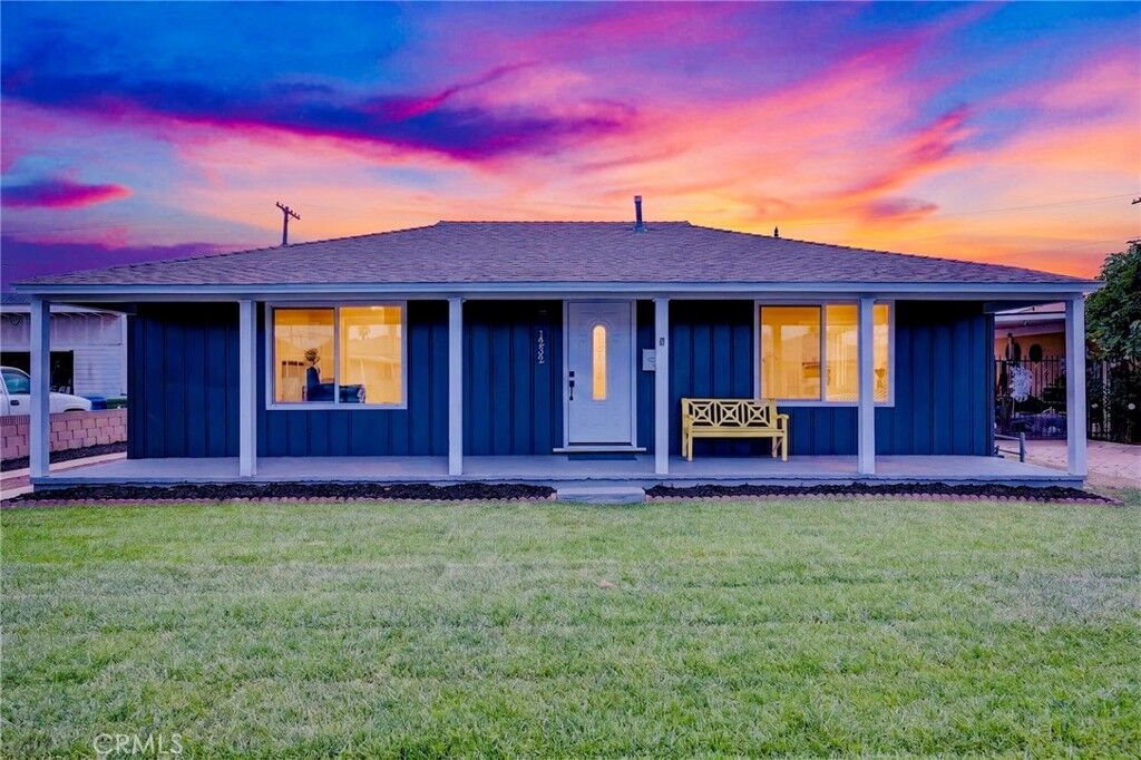 Property Photo:  1232 W Papeete  CA 90744 