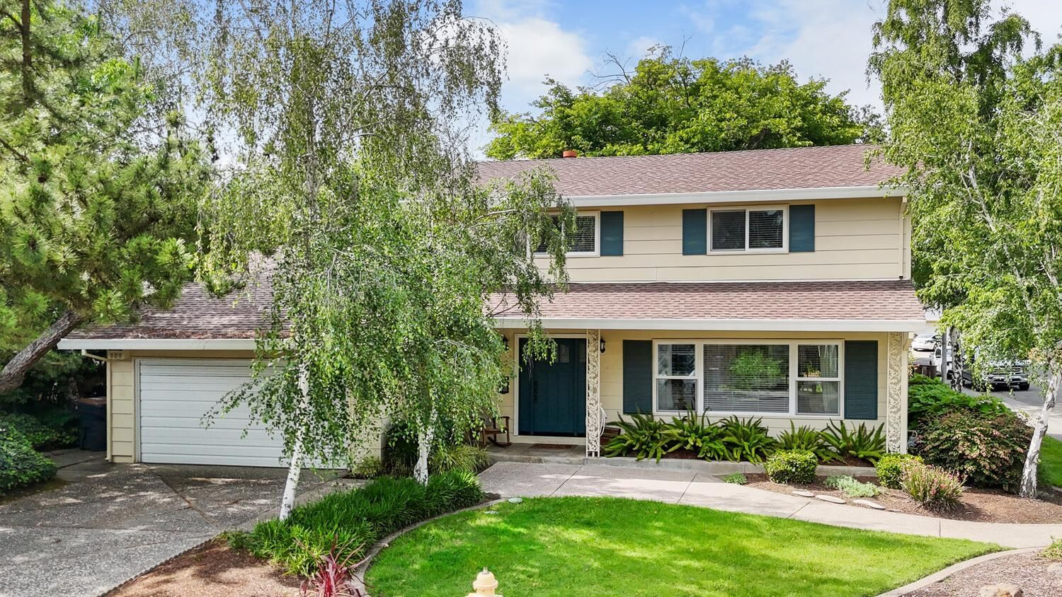 Property Photo:  305 Cabrillo Avenue  CA 95616 