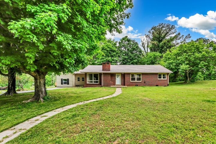 Property Photo:  301 Main St  TN 37050 