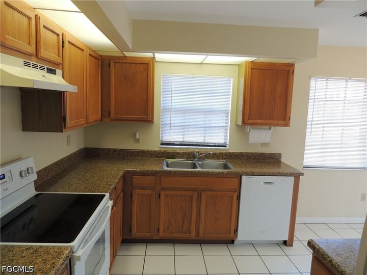 Property Photo:  17250 Eagle Trace 1  FL 33908 