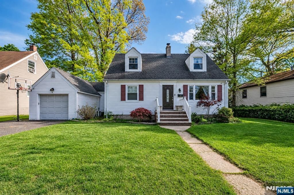 Property Photo:  99 Oneida Avenue  NJ 07628 