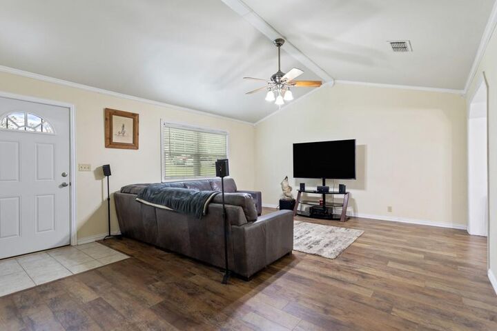 Property Photo: 448 N Hill TX 75706