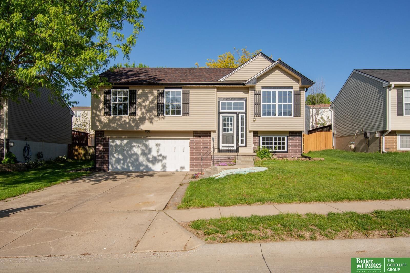 Property Photo: 14414 S 28 Street NE 68123