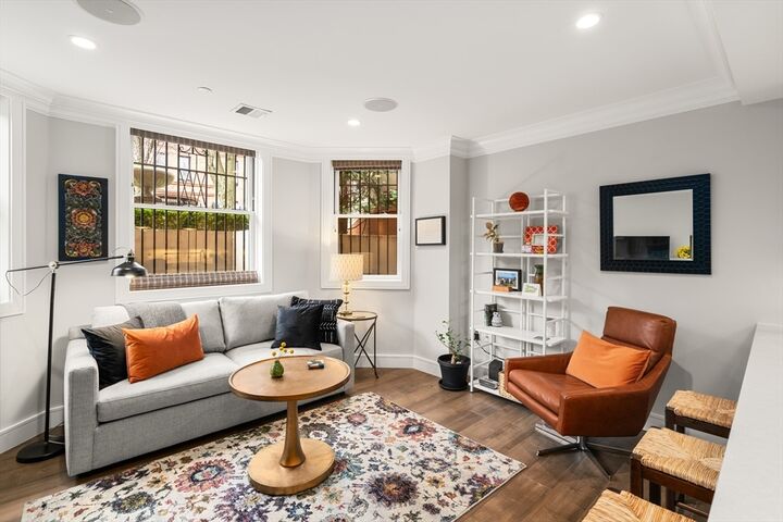 Property Photo:  11 Exeter Street 2  MA 02116 