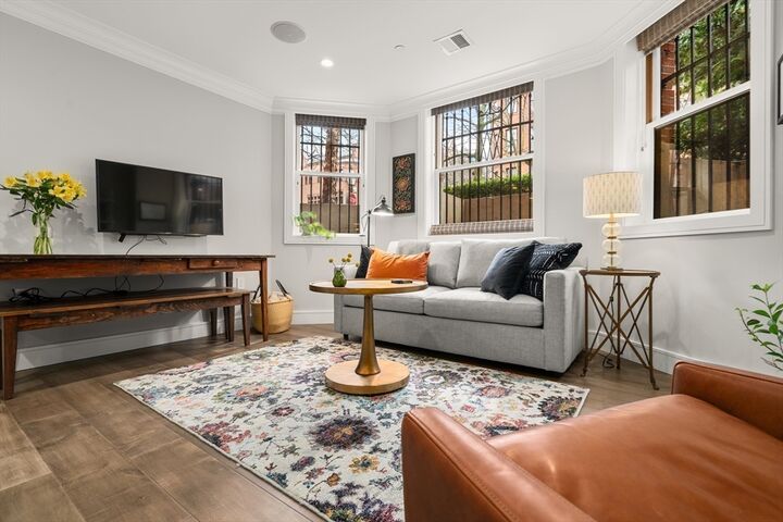 Property Photo: 11 Exeter Street 2 MA 02116