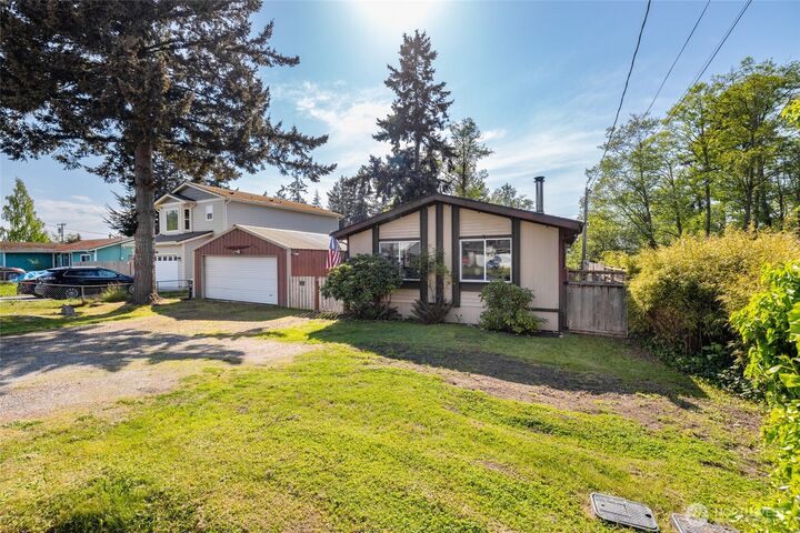 Property Photo:  4331  Hamilton Drive  WA 98277 