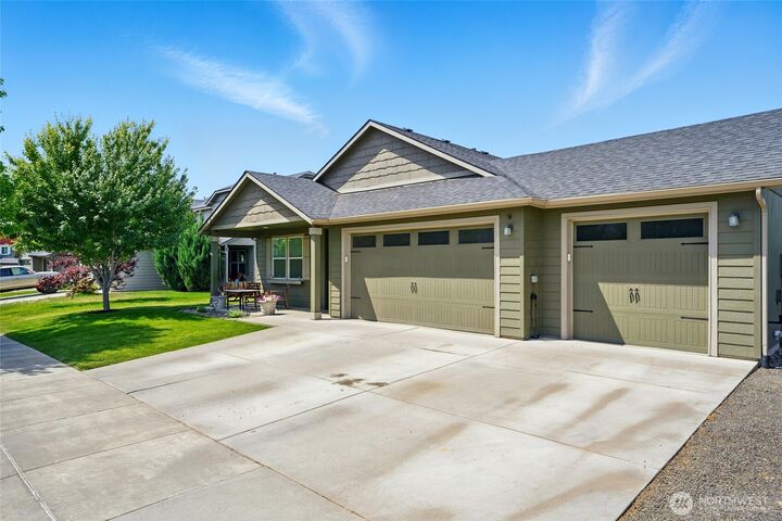 Property Photo: 2134 Alco Avenue WA 99362