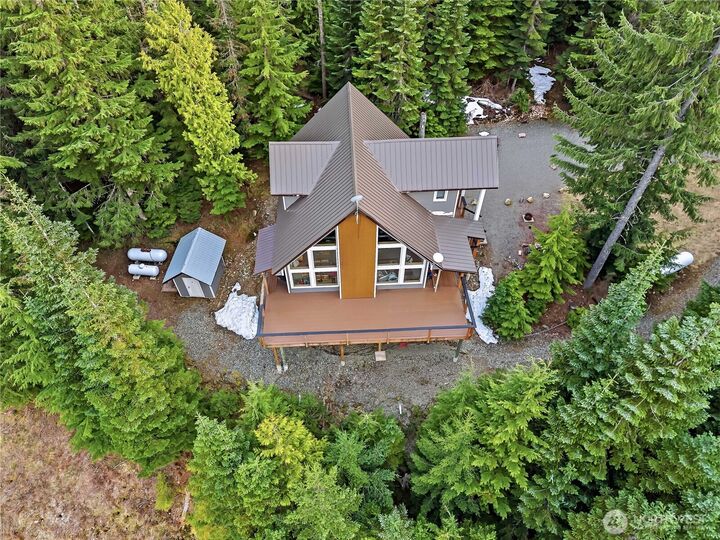 Property Photo: 320 Lakeview Way WA 98925