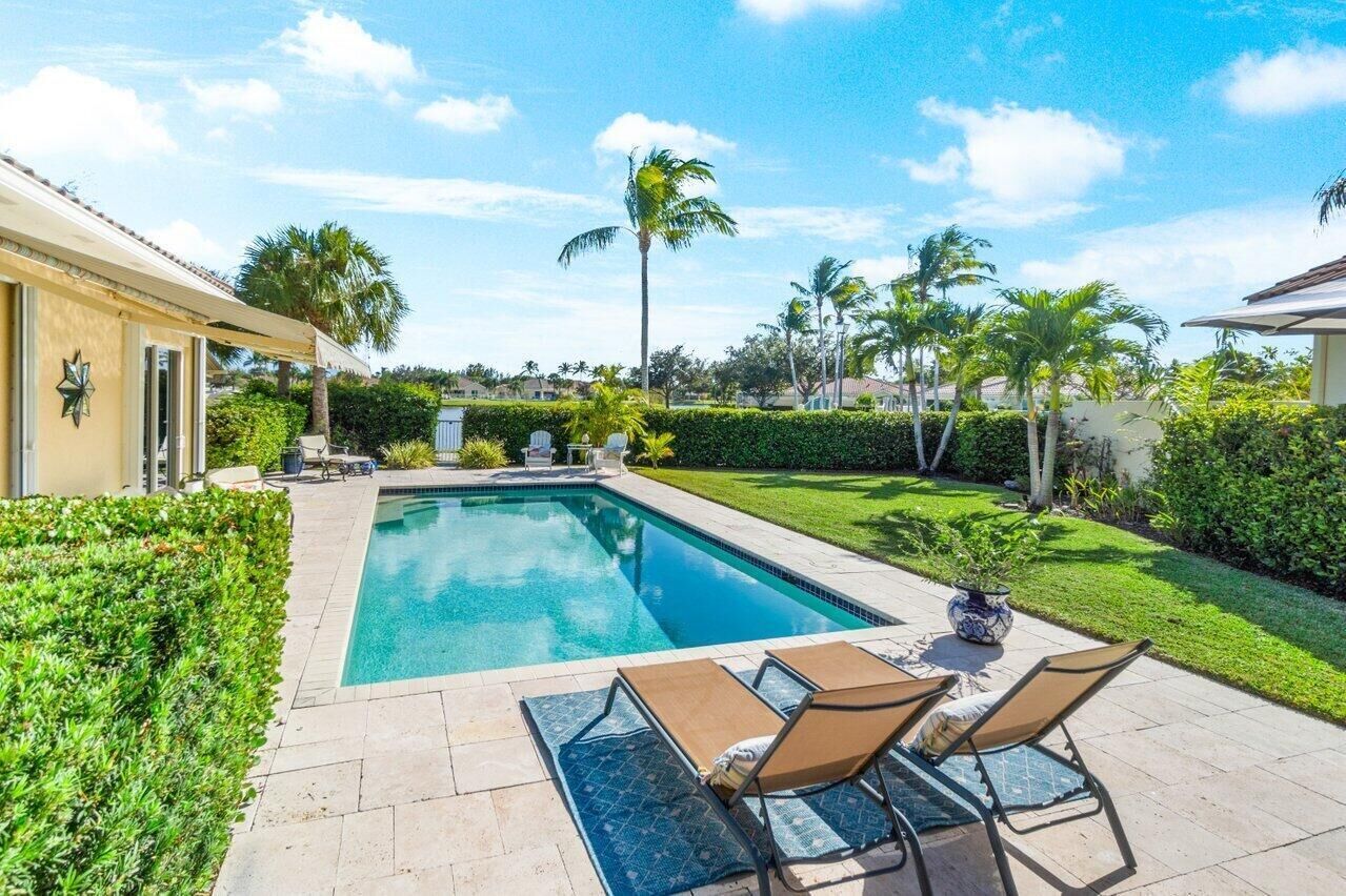 Property Photo:  8222 Dominica Place  FL 33414 