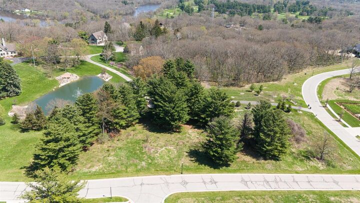Property Photo:  2801 Arbor Ridge Way  WI 53548 