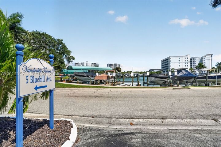 Property Photo:  5 Bluebill 201  FL 34108 