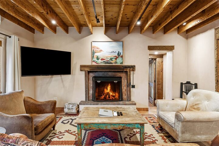 Property Photo:  220 1/2 McKenzie Street  NM 87501 