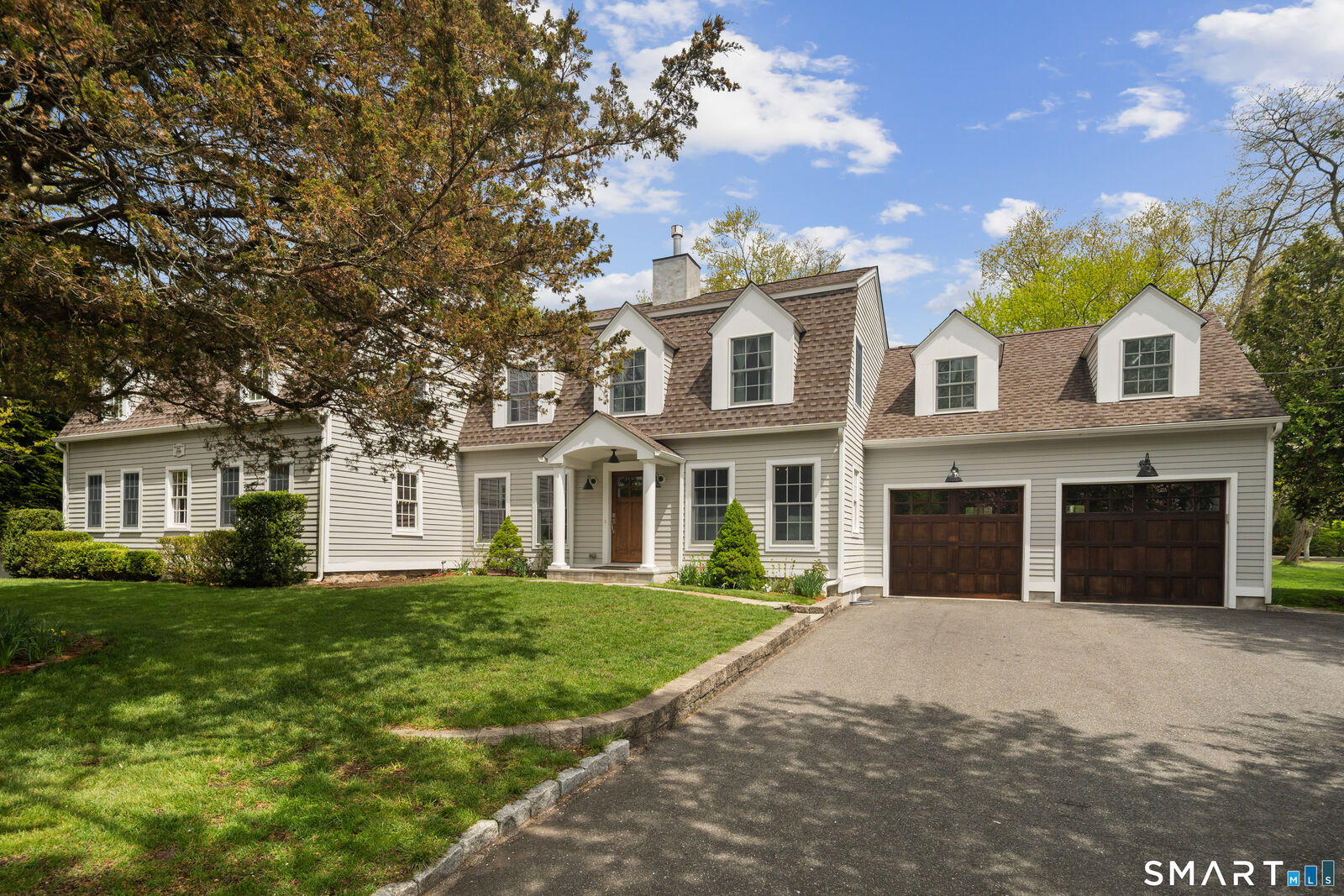 Property Photo:  28 Bulkley Avenue North  CT 06880 