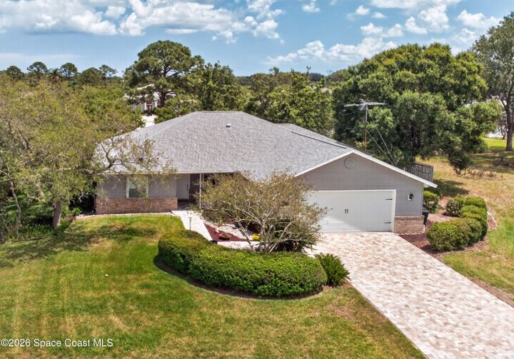 Property Photo:  1105 Baywood Court  FL 32950 