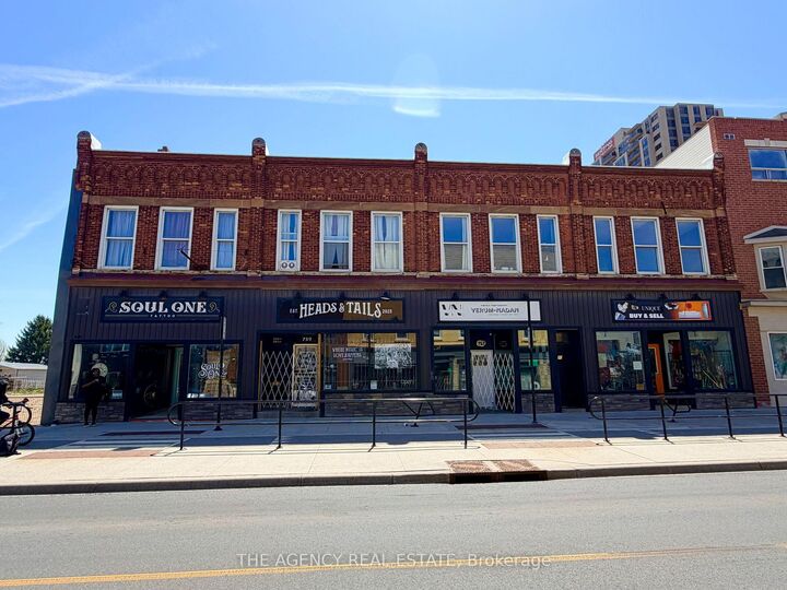 761 Dundas Street — photo 1