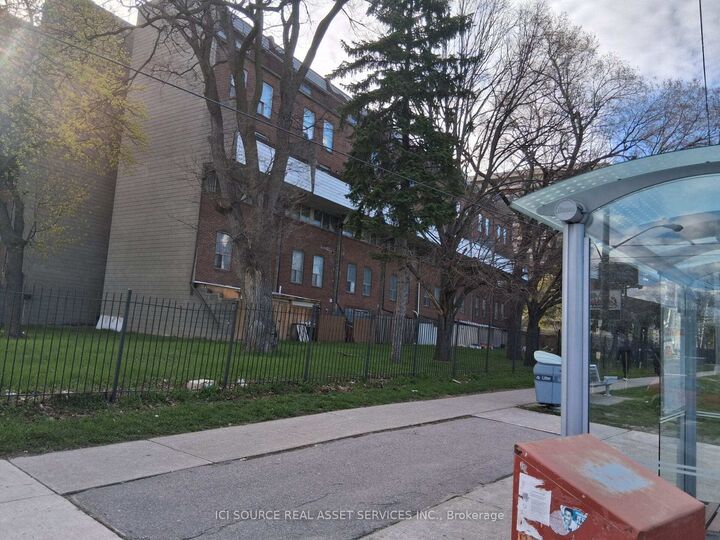 10 Eddystone Avenue 148 — photo 1
