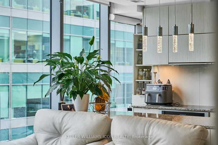 Property Photo: 101 Queen Street 1209 ON K1P 0B7