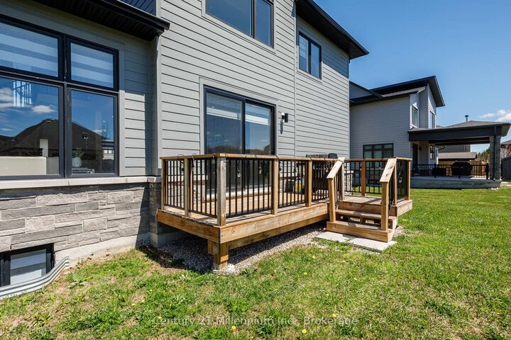 Property Photo: 111 Stoneleigh Drive ON L9Y 4P5