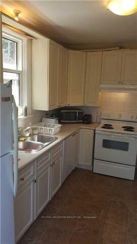 Property Photo: 28 Hollywood Street N ON L8S 3K6