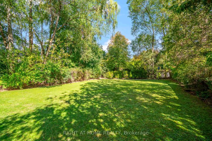 Property Photo: 225 Anne Street ON L0S 1J0