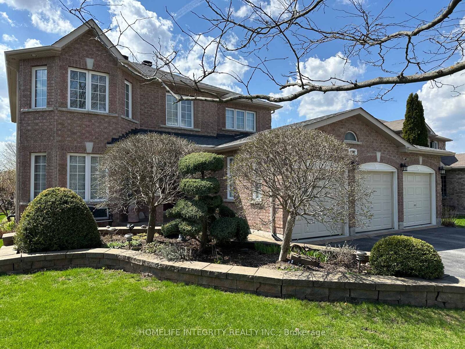 Property Photo: 5092 Boyne Street ON L9R 0A1