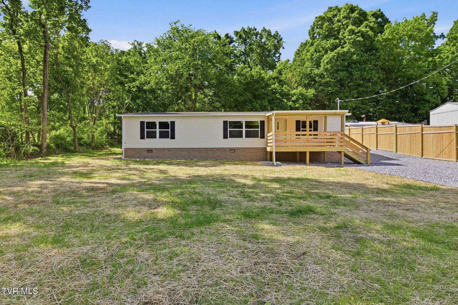 Property Photo: 1030 Fishpond Road TN 37641