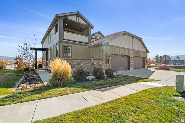 Property Photo: 836 N Pinehurst Dr W UT 84049