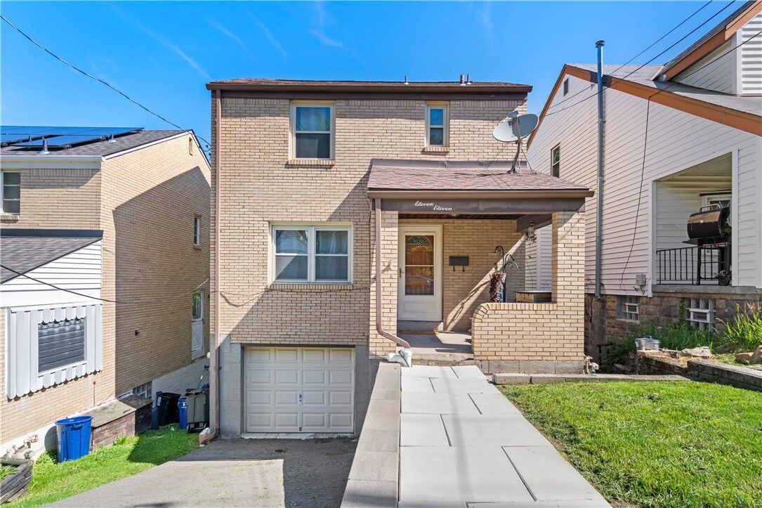 Property Photo:  1111 Bellaire Ave  PA 15226 