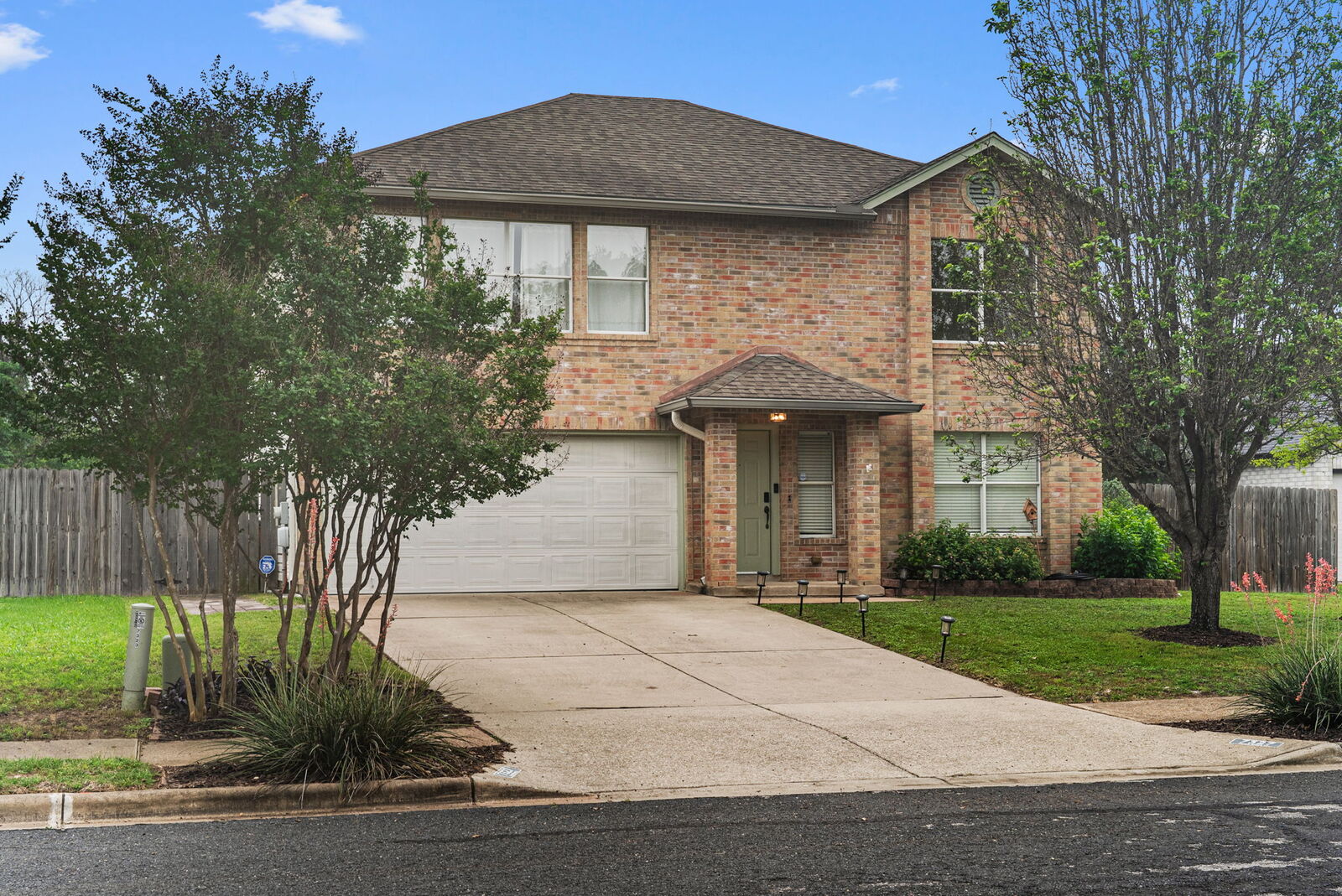 Property Photo:  7327 Pusch Ridge Loop  TX 78749 