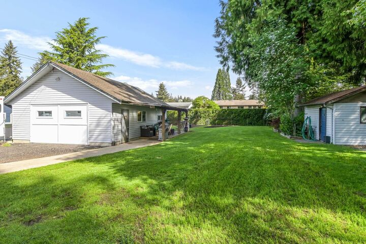 Property Photo: 20663 39 Avenue BC V3A 2V7