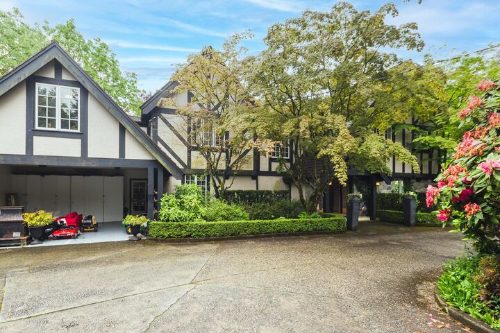 Property Photo: 1850 Mathers Avenue BC V7V 2G8