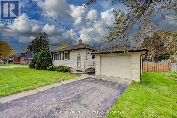 Property Photo:  320 Waterloo Street  ON N0G 2L3 