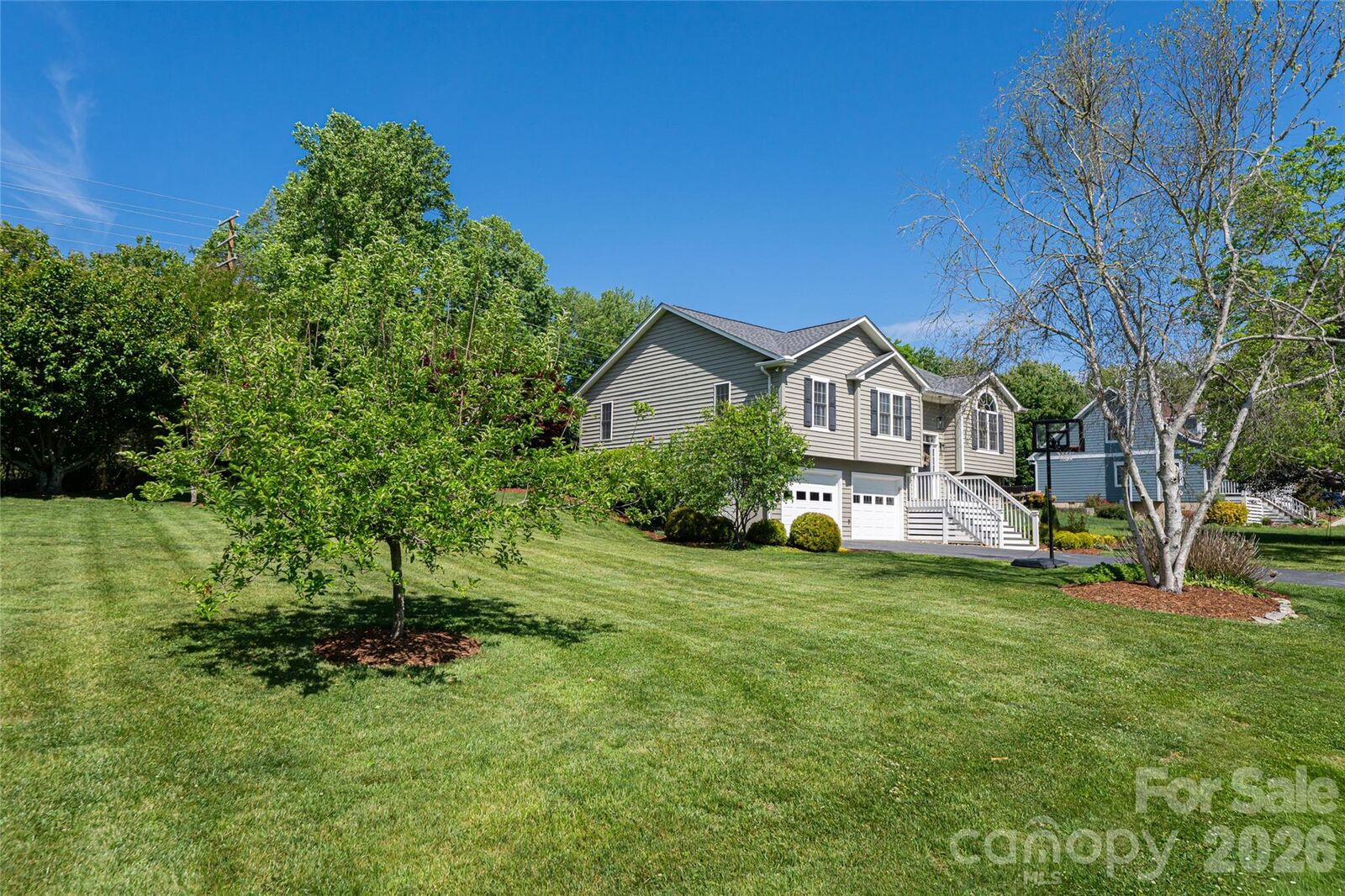 Property Photo:  5 Mallory Meadows Court  NC 28704 