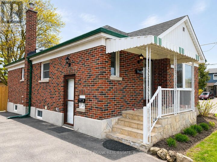 Photo de la propriété:  459 Colborne Street East Basement  ON L1G 1N3 