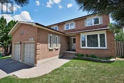 Property Photo:  3361 Sanderling Crescent  ON L5L 3P3 