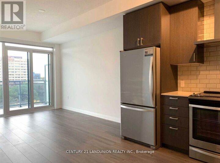 Property Photo:  60 Ann O'Reilly Road 758  ON M2J 0C8 