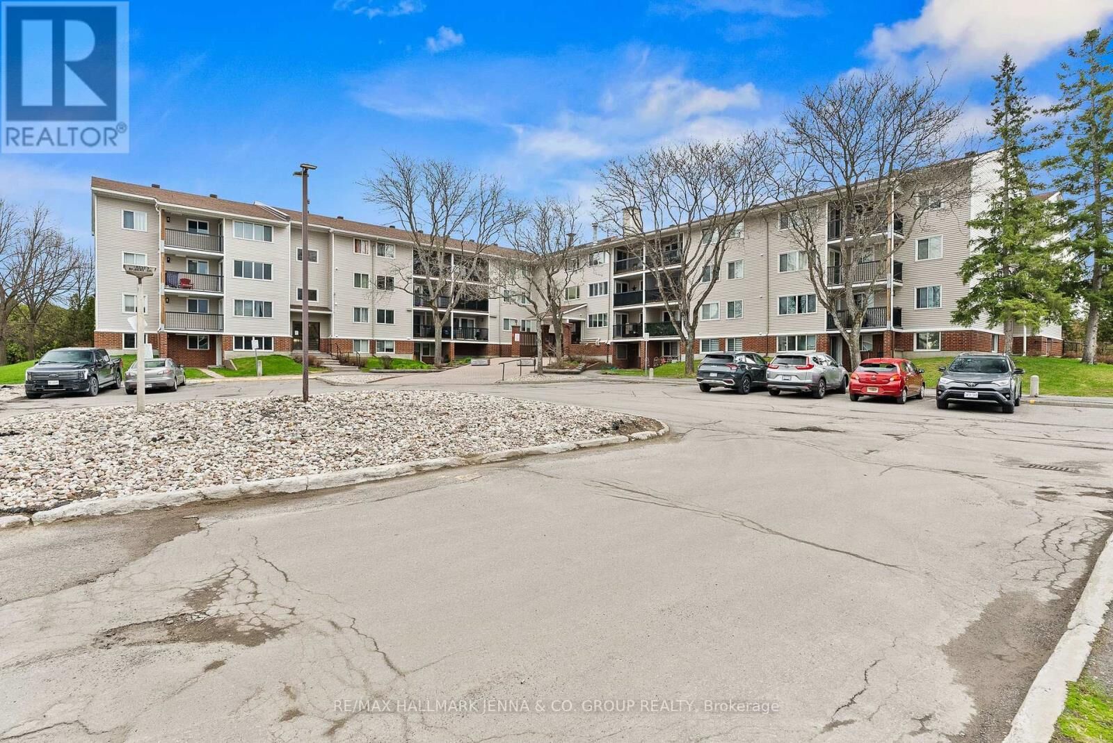 Property Photo:  6532 Bilberry Drive 114  ON K1C 4N9 