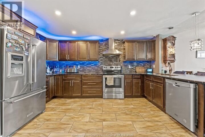 Property Photo:  75 Riverside Drive East 1910  ON N9A 4C4 