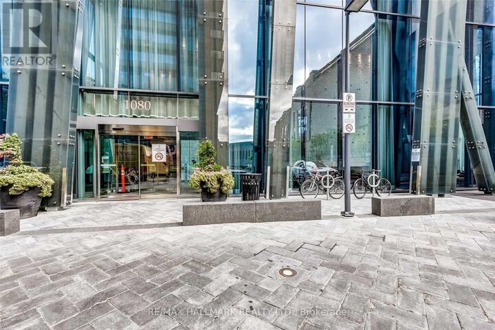 Property Photo:  1080 Bay Street 809  ON M5S 0A5 