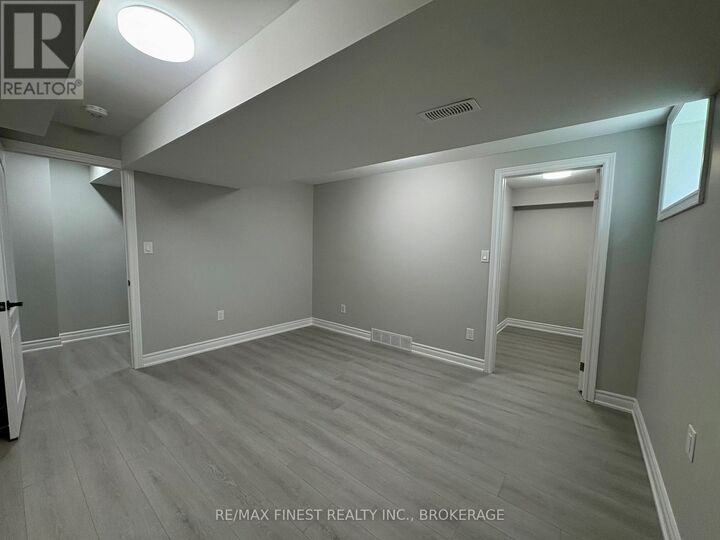 Property Photo:  1621 Brookedayle Avenue  ON K7P 0S8 