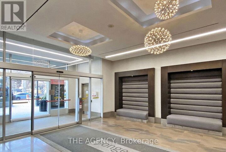 Property Photo:  18 Yonge Street 1016  ON M5E 1Z8 