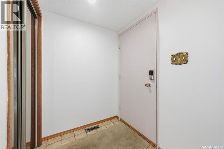 Property Photo:  3 425 Pinehouse Drive  SK S7K 5R2 