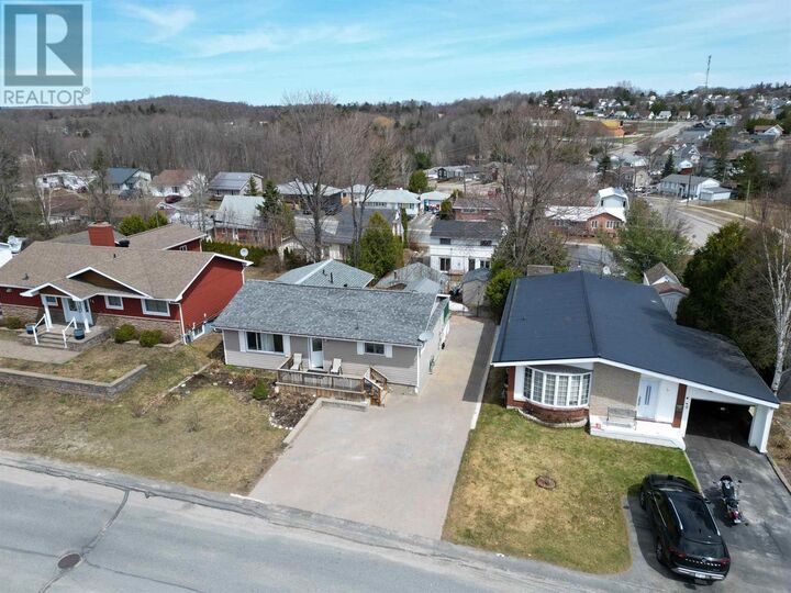 Property Photo:  12 Robertson Rd  ON P5A 1C7 